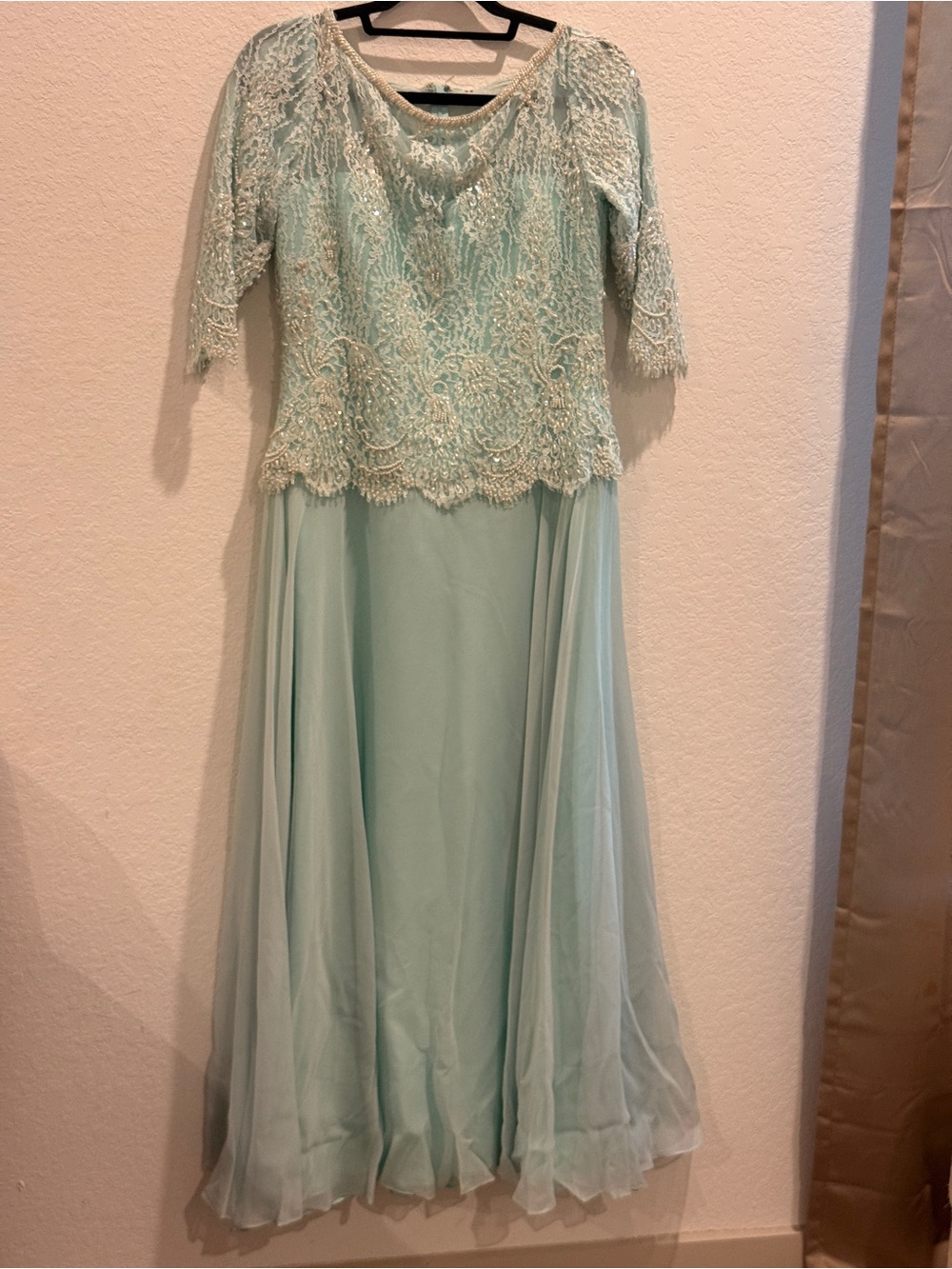 Vintage Mint Lace‎ Appliqué Evening Gown